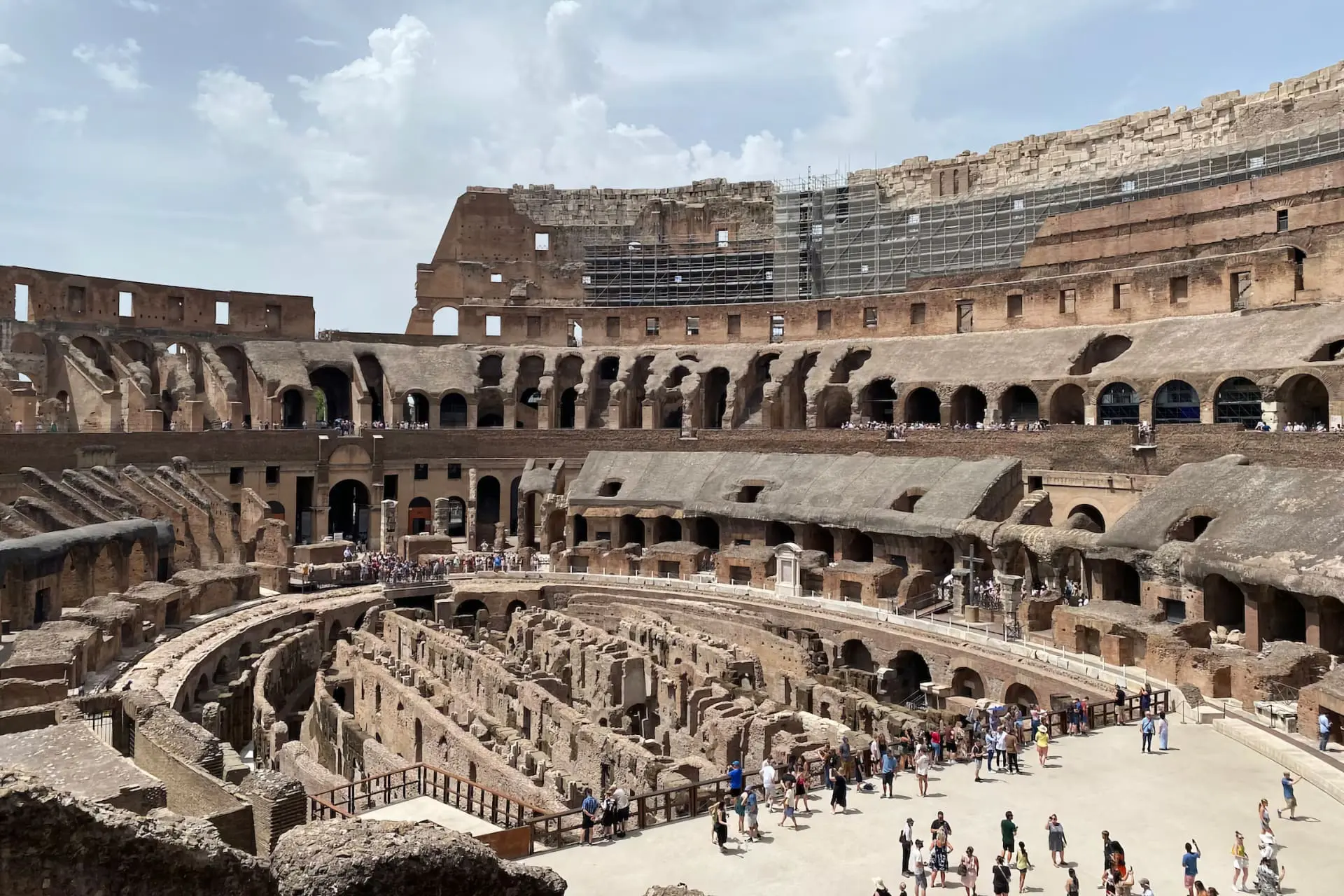 Roman-Coliseum.jpg.webp